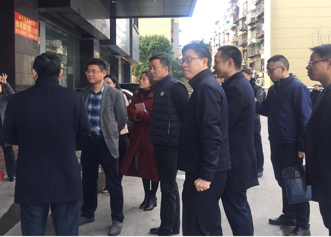 ����AG����|AG���˹�����