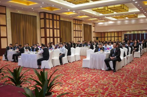 ����AG����|AG���˹�����