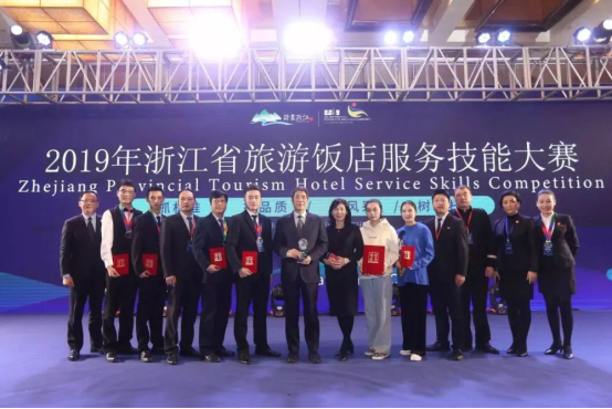 ����AG����|AG���˹�����