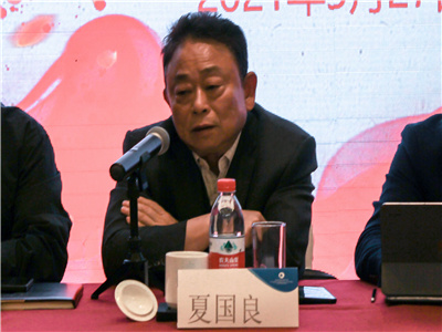 ����AG����|AG���˹�����