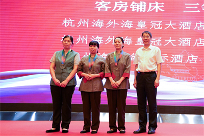 ����AG����|AG���˹�����