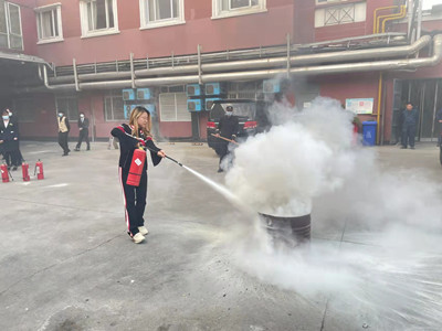 ����AG����|AG���˹�����