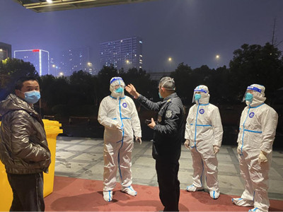 ����AG����|AG���˹�����