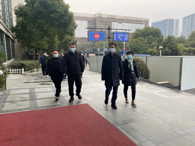 ����AG����|AG���˹�����