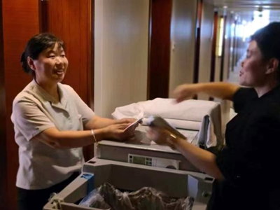 ����AG����|AG���˹�����