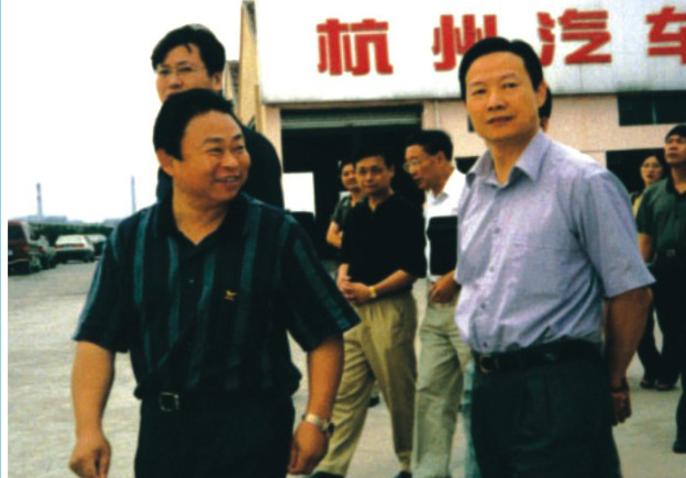 �������г������ڶ��³��Ĺ�����ͬ���Ӳ캼��������