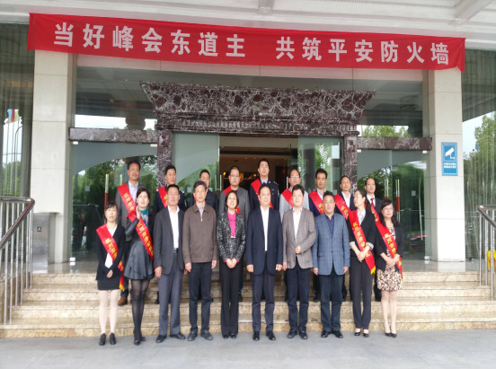 ����AG����|AG���˹�����