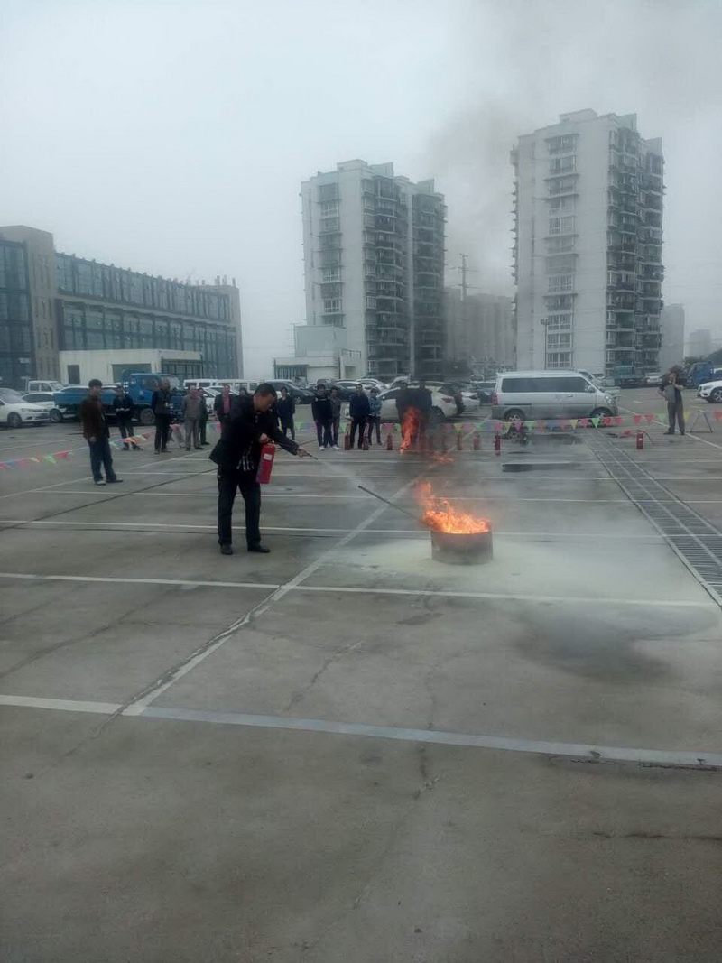 ����AG����|AG���˹�����