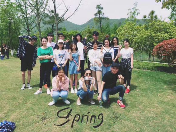 ����AG����|AG���˹�����