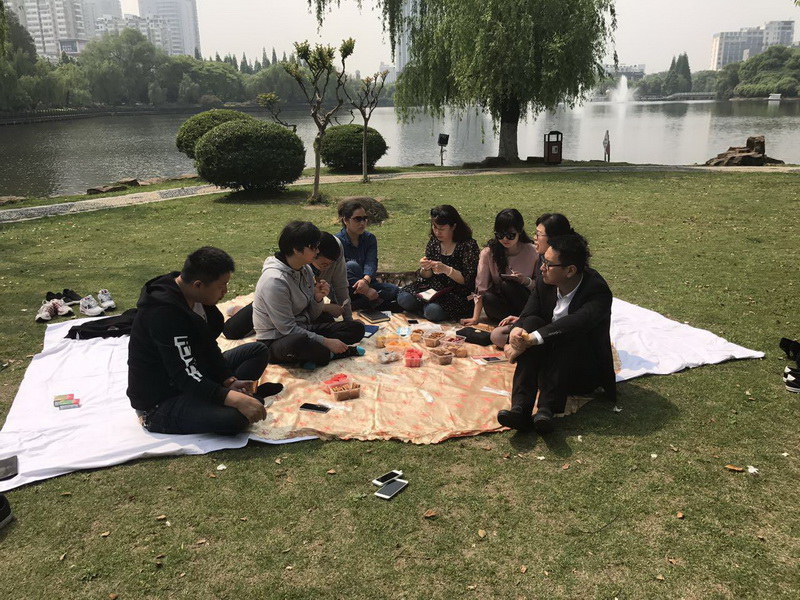 ����AG����|AG���˹�����