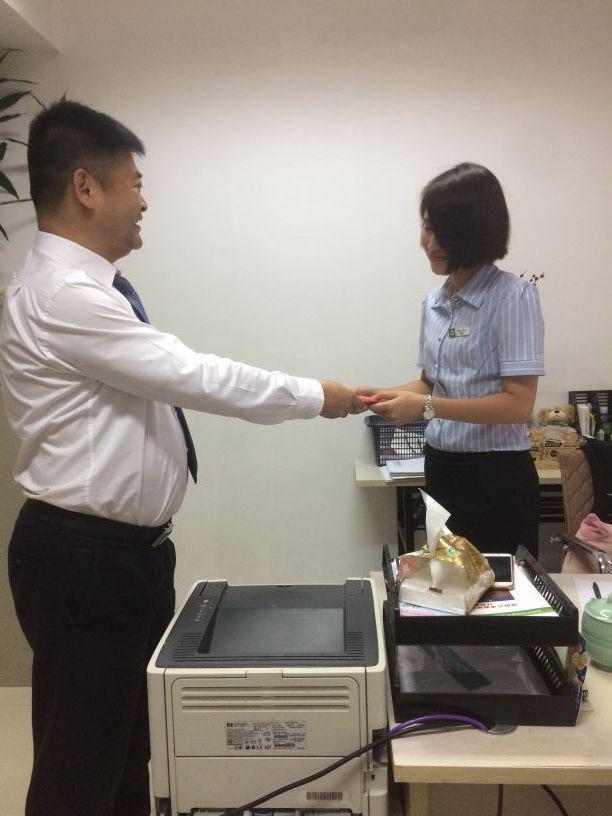 ����AG����|AG���˹�����