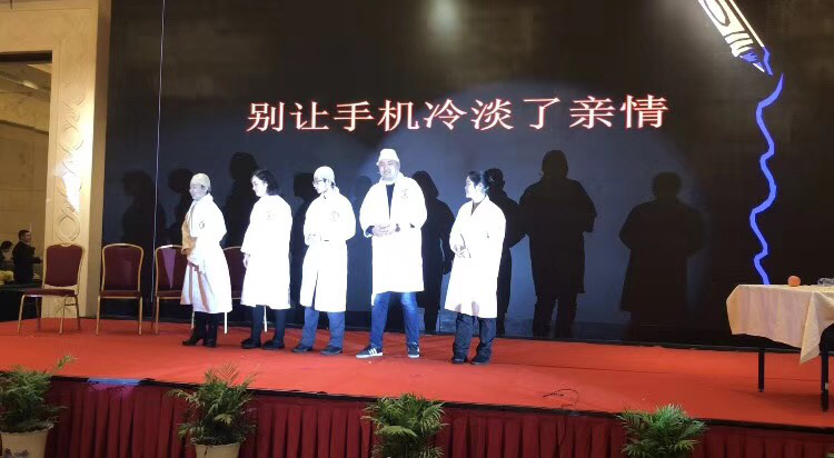 ����AG����|AG���˹�����