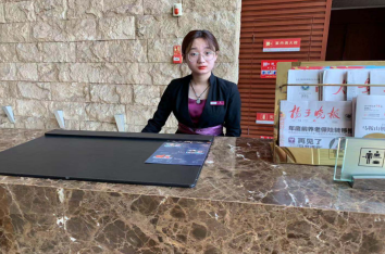 ����AG����|AG���˹�����