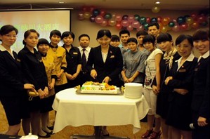 ����AG����|AG���˹�����