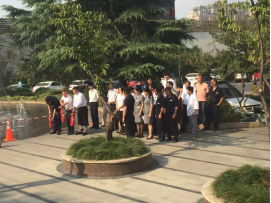 ����AG����|AG���˹�����