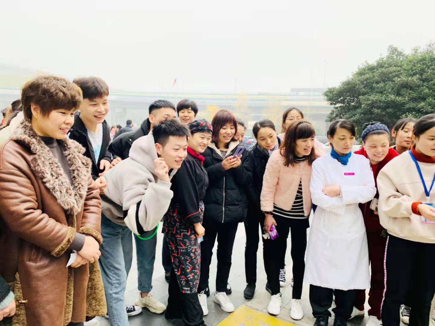 ����AG����|AG���˹�����