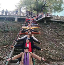 ����AG����|AG���˹�����