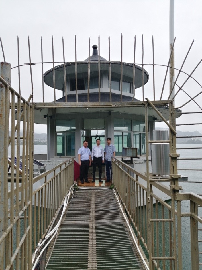 ����AG����|AG���˹�����