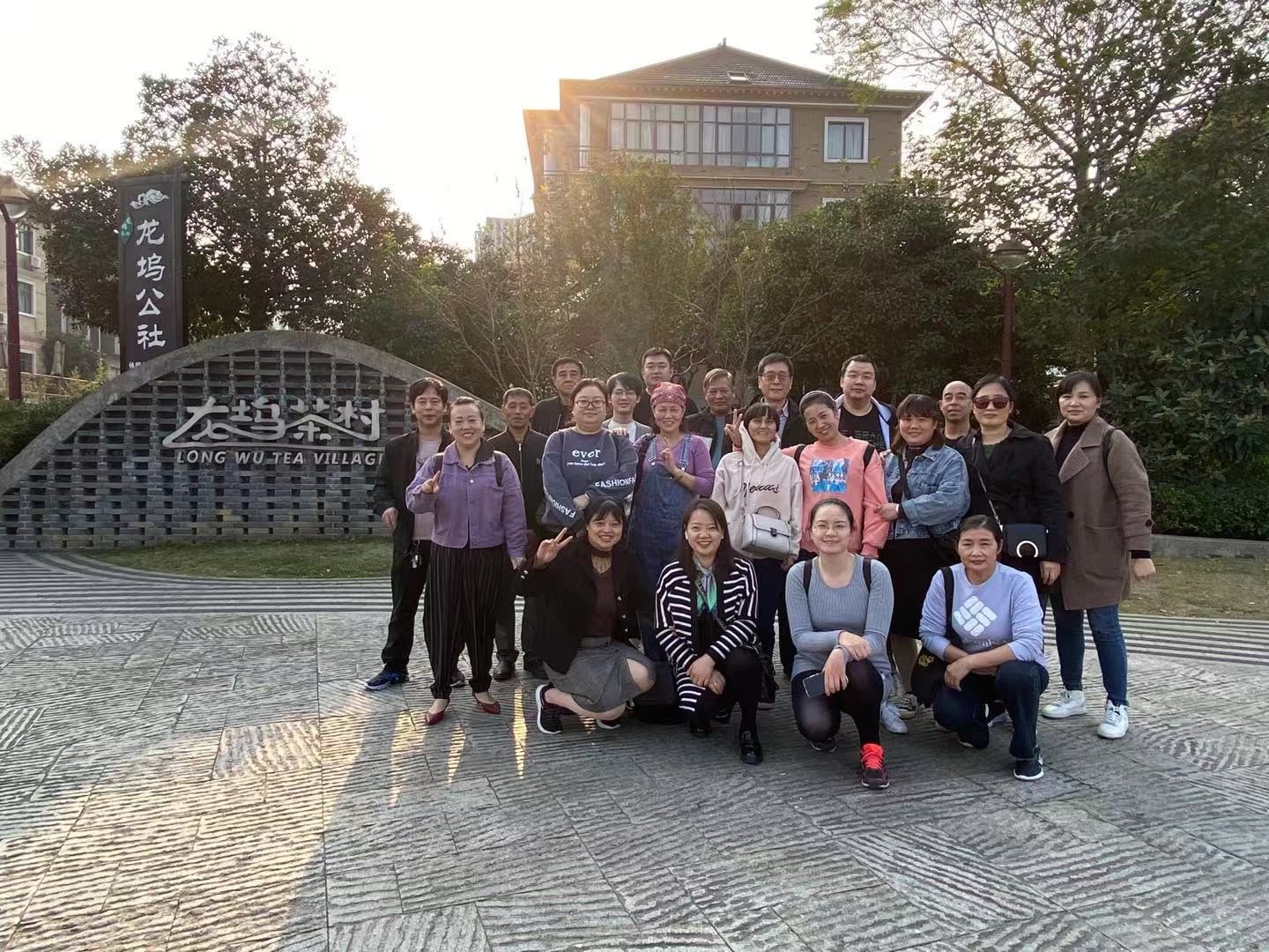 ����AG����|AG���˹�����