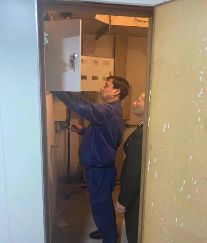 ����AG����|AG���˹�����