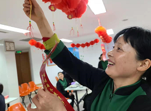 ����AG����|AG���˹�����