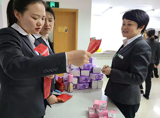 ����AG����|AG���˹�����