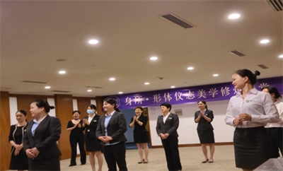 ����AG����|AG���˹�����