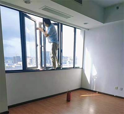 ����AG����|AG���˹�����