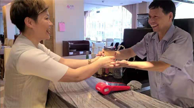 ����AG����|AG���˹�����