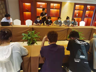 ����AG����|AG���˹�����