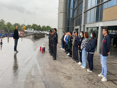 ����AG����|AG���˹�����