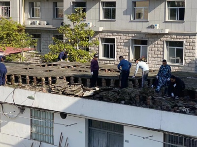 ����AG����|AG���˹�����