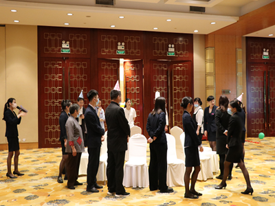 ����AG����|AG���˹�����